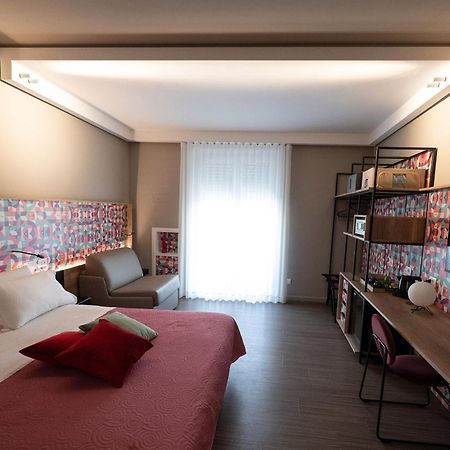 Bed In Centro Bed & Breakfast Napoli Bagian luar foto
