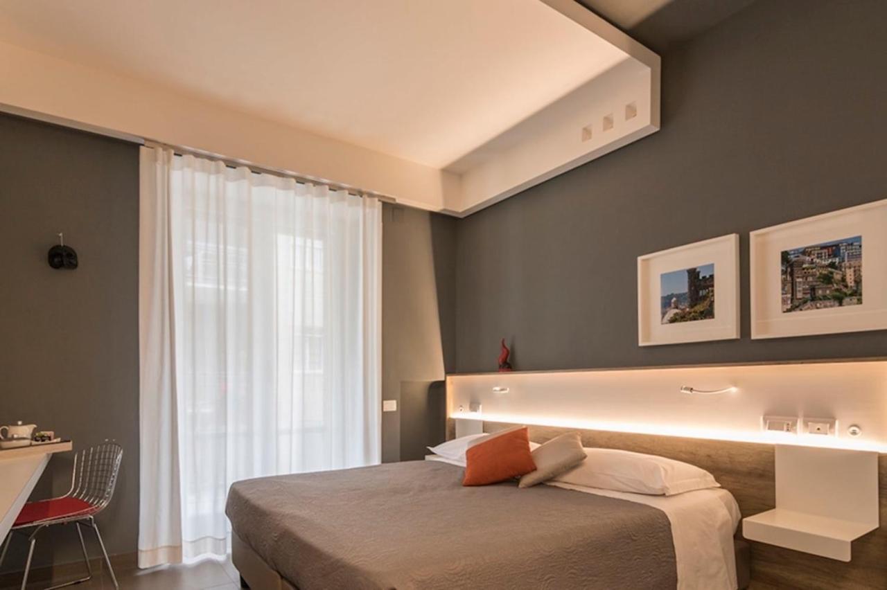 Bed In Centro Bed & Breakfast Napoli Bagian luar foto