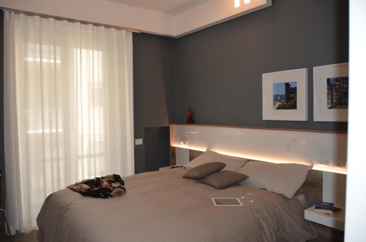 Bed In Centro Bed & Breakfast Napoli Bagian luar foto