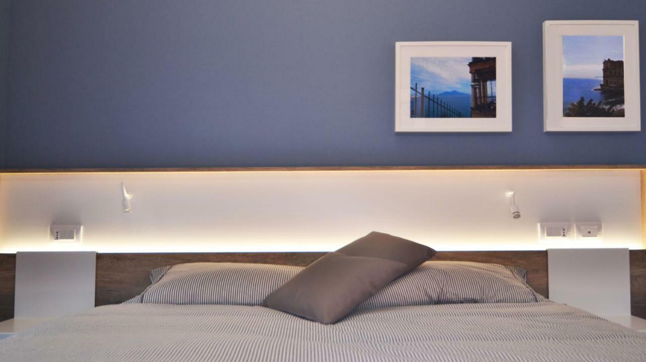 Bed In Centro Bed & Breakfast Napoli Bagian luar foto