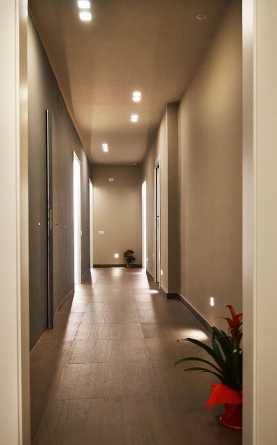 Bed In Centro Bed & Breakfast Napoli Bagian luar foto